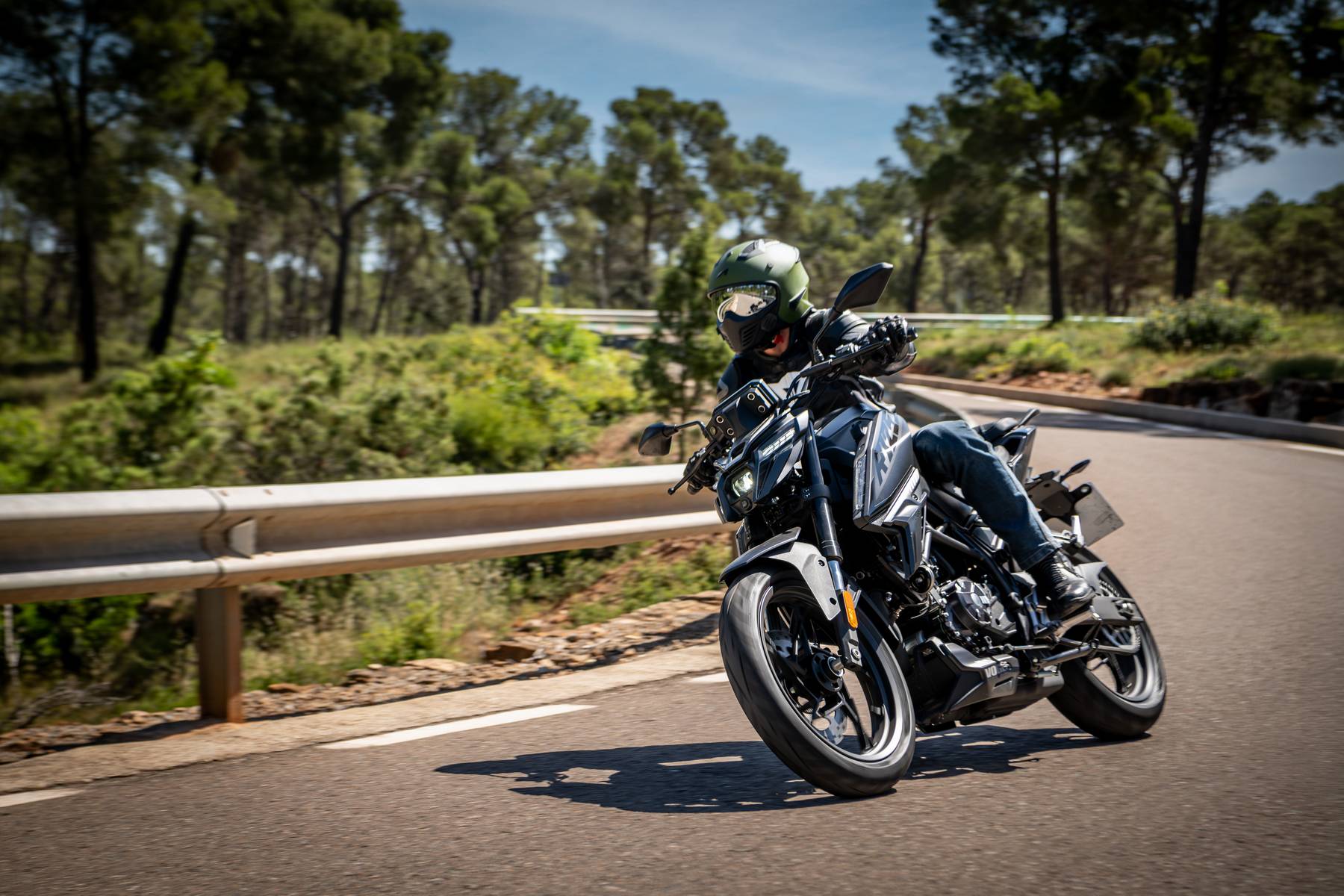 Prueba VOGE 125RS  - Motos125.es